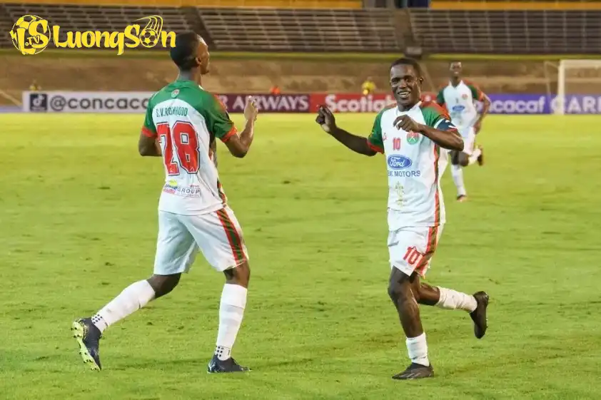 Với phong độ cao Robinhood chiếm lợi thế lớn Với phong độ cao Robinhood chiếm lợi thế lớn