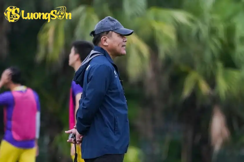 HLV Makoto Teguramori không đáp ứng được kỳ vọng của NHM CLB Hà Nội. Ảnh: CLB HLV Makoto Teguramori không đáp ứng được kỳ vọng của NHM CLB Hà Nội.