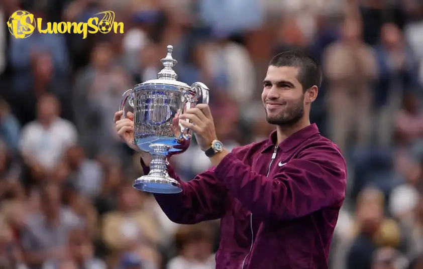 Carlos Alcaraz vẫn đang tận hưởng thời gian nghỉ ngơi sau chức vô địch Grand Slam thứ 6 trong sự nghiệp. Carlos Alcaraz vẫn đang tận hưởng thời gian nghỉ ngơi sau chức vô địch Grand Slam thứ 6 trong sự nghiệp.