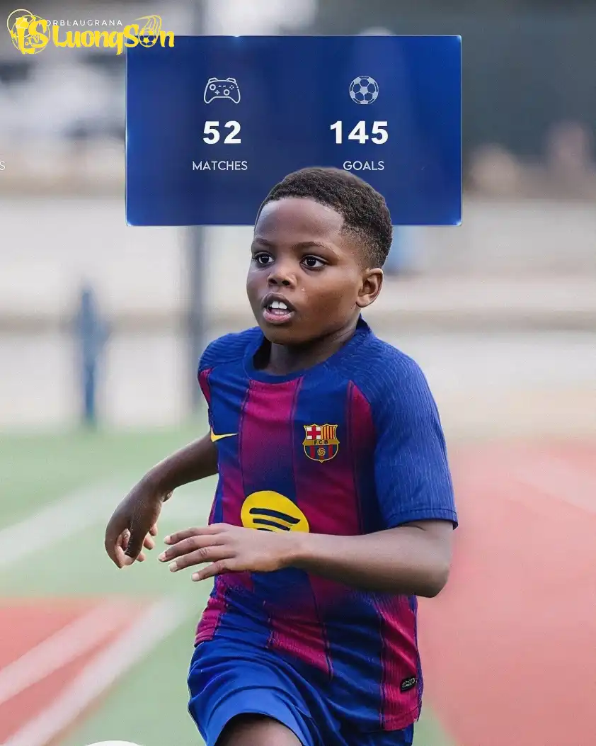 Destiny Kosiso Ejiofor John khiến truyền thông thế giới ấn tượng khi ghi tới 145 bàn sau 52 trận (Ảnh: Forblaugrana). Destiny Kosiso Ejiofor John khiến truyền thông thế giới ấn tượng khi ghi tới 145 bàn sau 52 trận