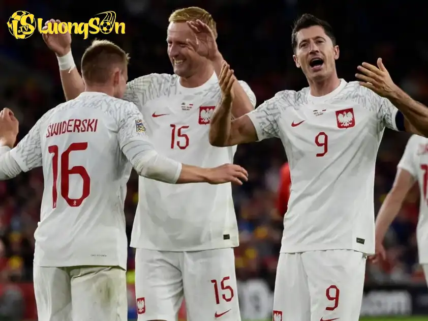 Ba Lan có sự trở lại của Lewandowski (Ảnh: Eurosport) Ba Lan có sự trở lại của Lewandowski