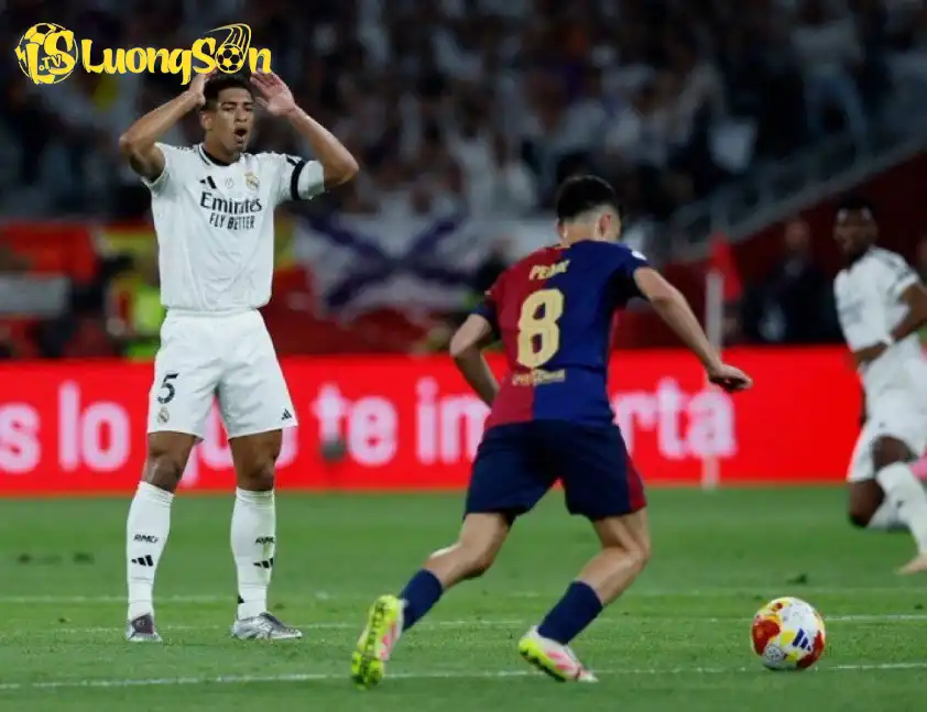 Phải chăng ngôi sao người Anh vẫn còn cay cú về tình huống này? (Ảnh: ESPN) Phải chăng ngôi sao người Anh vẫn còn cay cú về tình huống này?