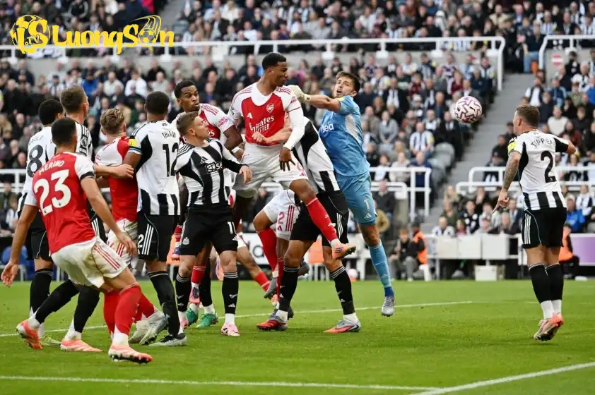 Arsenal đang  Arsenal đang