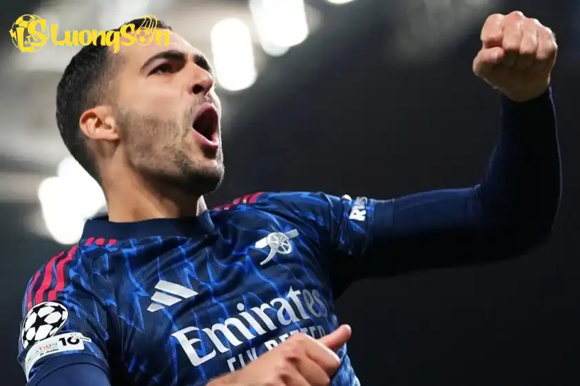 Mikel Merino được xem là quân bài 