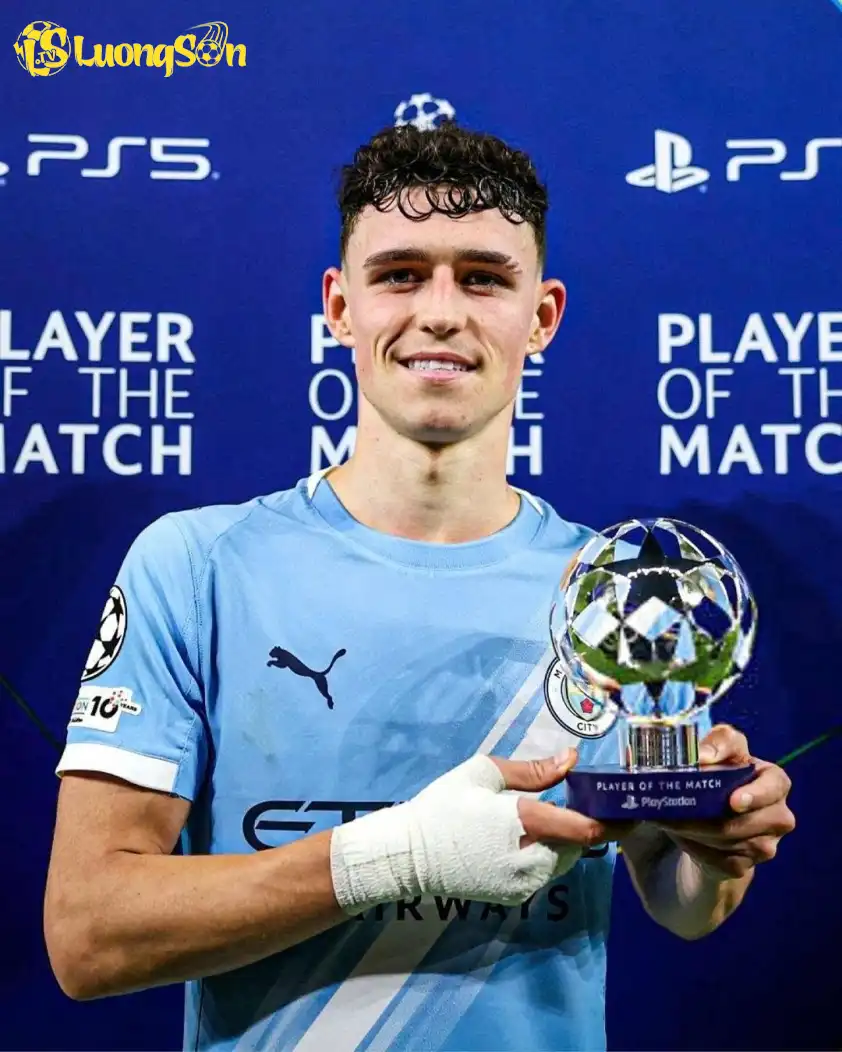 Phil Foden được bình chọn là cầu thủ xuất sắc nhất vòng đấu (Ảnh: GOAL) Phil Foden được bình chọn là cầu thủ xuất sắc nhất vòng đấu